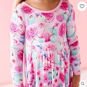 Bums & Roses Natural Bamboo Girls Dress
Pretty Little Pumpkin 12-18 Months‎ Nwt